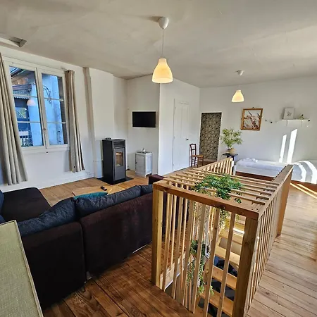 Castle Blue - 7 Personnes - 10 Min Sanctuaire Apartamento *